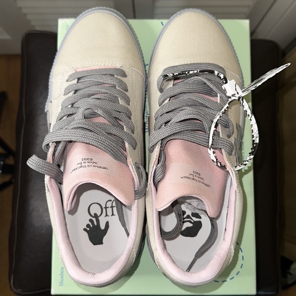 Off-White Vulc low Women Sneakers… - Picture 6 of 13